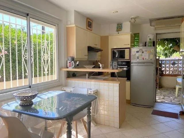 Apartamento T3 Plain Pied Terrasse Wifi 4sard32 Ground Floor, Terrace And Wifi Canet-en-Roussillon